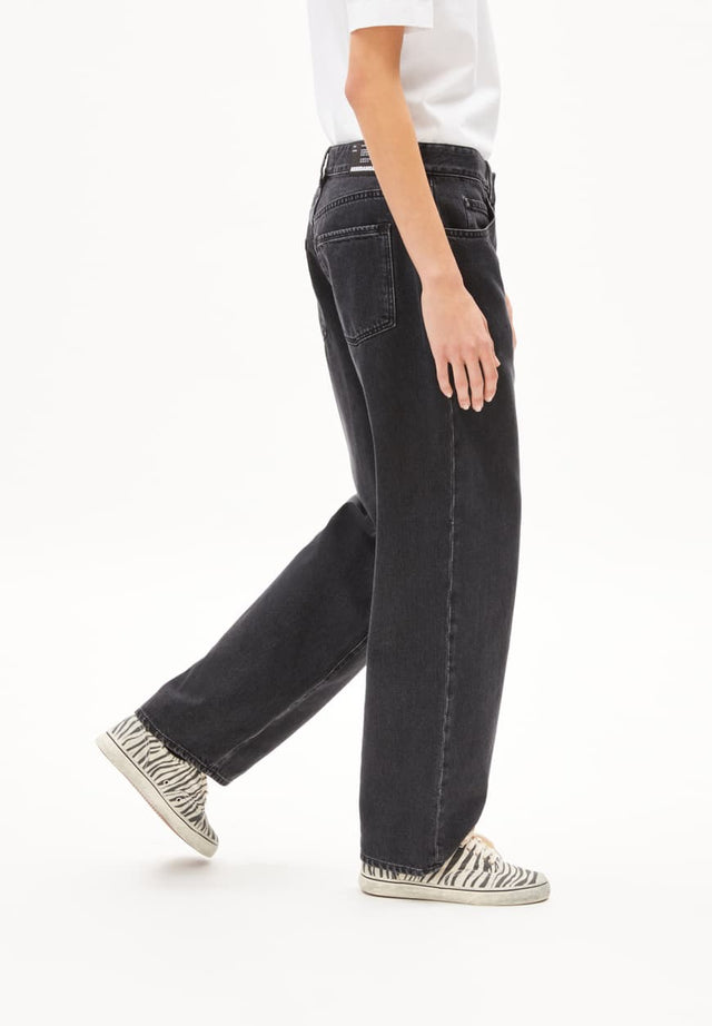 Armedangels | HAAYI Straight Relaxed Jean | Washed Black