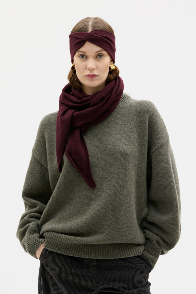 MASKA | ENA Cashmere Triangle Scarf | Wine